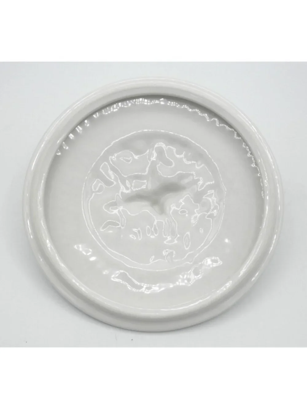 Aradia Footed Covered Embossed Serving Bowl with Handles Portugal Ceramic Acorns